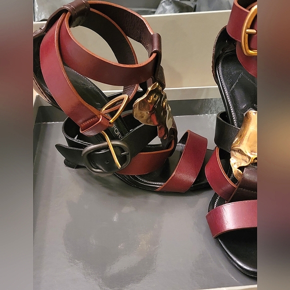 Tom Ford Unique Wedge Ken Sandals Sz 9.5 or 40 1/2- Beautiful Gold Detail - Picture 3 of 8